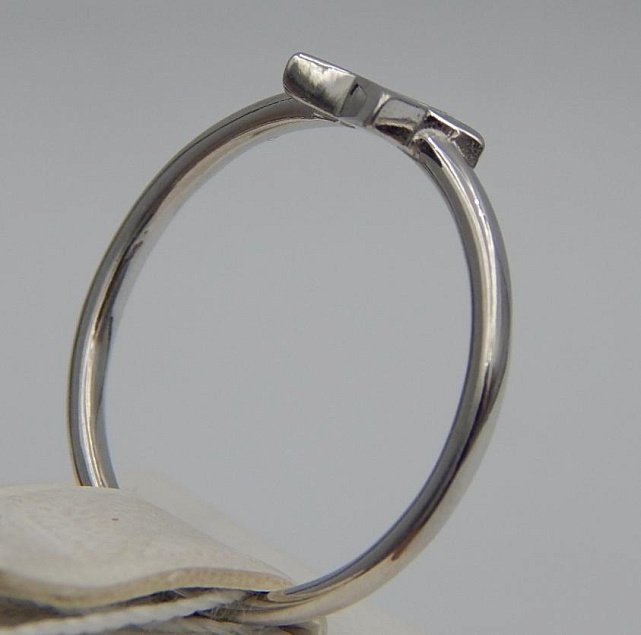 Серебряное кольцо с цирконием (31978721) 2