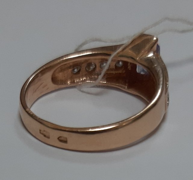 Кольцо из красного и белого золота с цирконием (31386146)  16