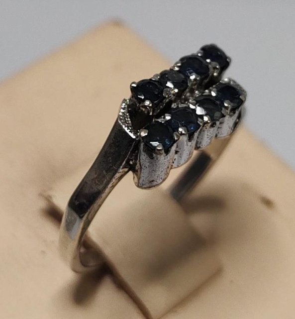 Серебряное кольцо с цирконием (31967821) 1