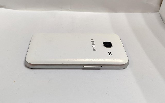 Samsung Galaxy J1 mini (SM-J105H) 1/8Gb 2