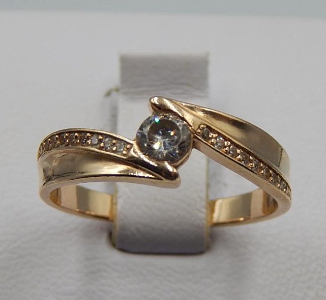 Кольцо из красного золота с цирконием (32067443)  0