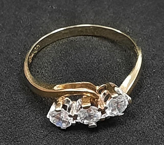 Кольцо из желтого золота с цирконием (33733864)  4