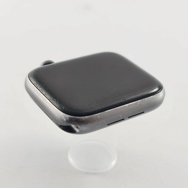 Смарт-годинник Apple Watch Series 4 44mm GPS Space Gray Aluminum Case with Black Sport Band (MU6D2) 3
