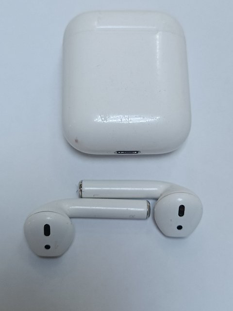 Навушники Apple AirPods 2 with Charging Case (MV7N2)  1