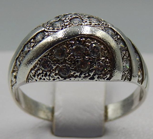 Серебряное кольцо с цирконием (31808801) 0