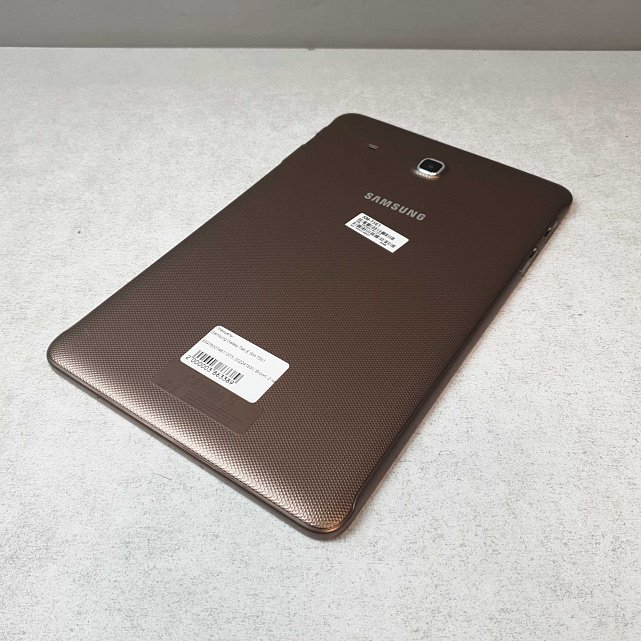 Планшет Samsung Galaxy Tab E SM-T561 8Gb 4