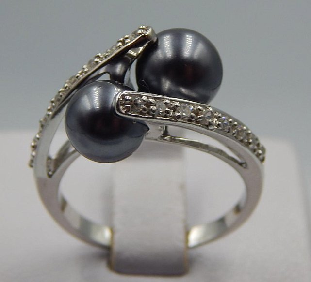Серебряное кольцо с цирконием и жемчугом (33015290) 0