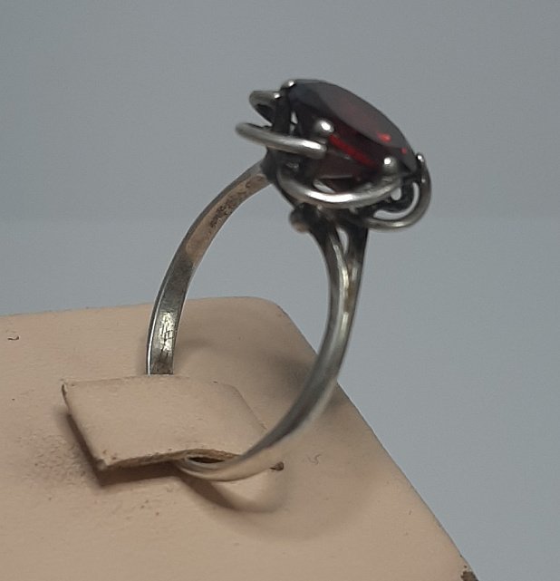 Серебряное кольцо с цирконием (31015392) 2