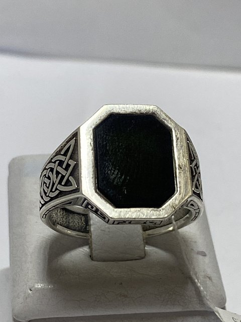 Серебряный перстень с ониксом (33430731) 0