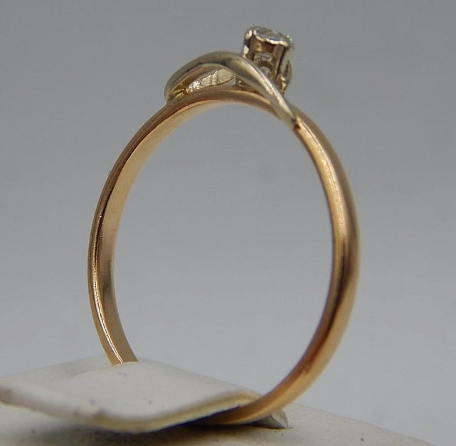 Кольцо из красного и белого золота с цирконием (32900420) 4