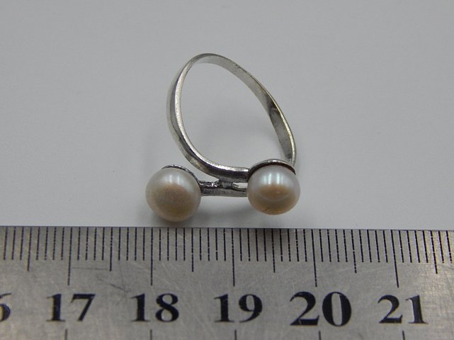 Серебряное кольцо с жемчугом (31111634) 2