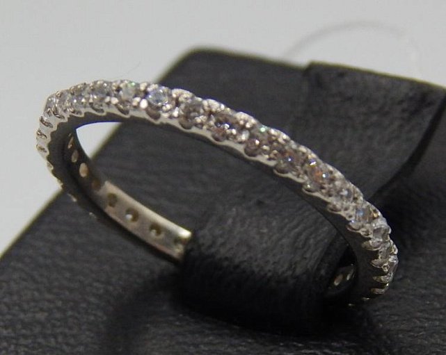 Серебряное кольцо с цирконием (31385466) 1