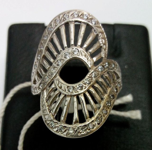 Серебряное кольцо с цирконием (30532042) 0