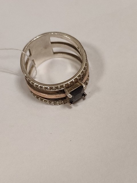 Серебряное кольцо с позолотой, цирконием и ониксом (33723624) 2