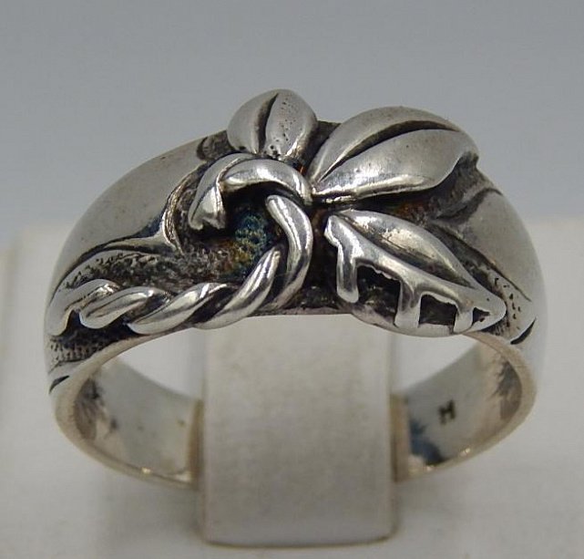 Серебряное кольцо (24046252) 0