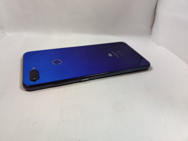Xiaomi Mi 8 Lite 4/64GB Aurora Blue  5