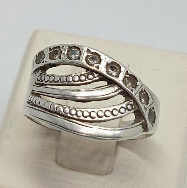 Серебряное кольцо с цирконием (33966348) 0