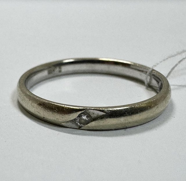 Обручальное кольцо из белого золота с бриллиантом (-ми) (33620182) 1