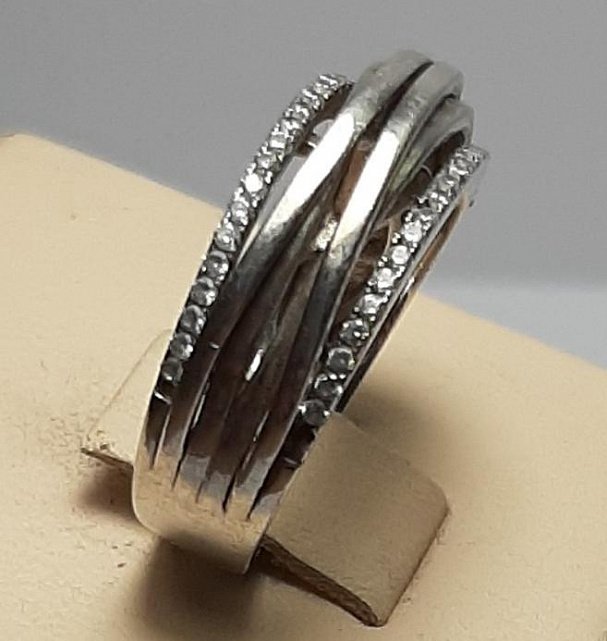 Серебряное кольцо с цирконием (25759617) 2
