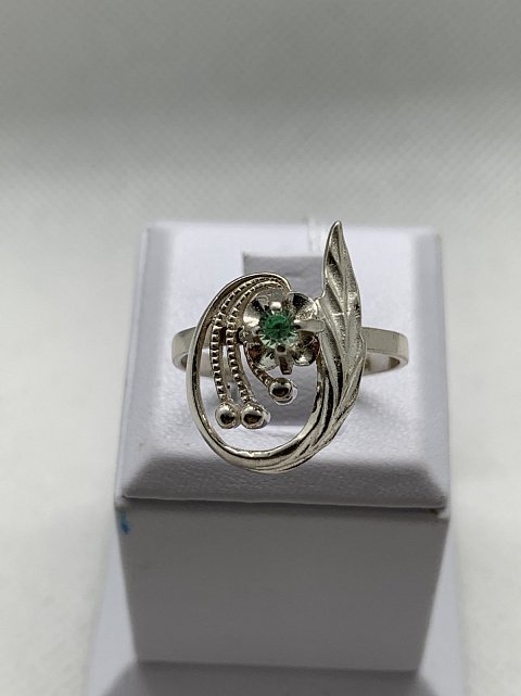 Серебряное кольцо с цирконием (32490622) 2