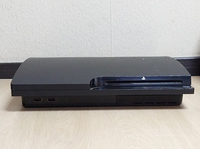 Ігрова приставка Sony PlayStation 3 Slim 250Gb 1