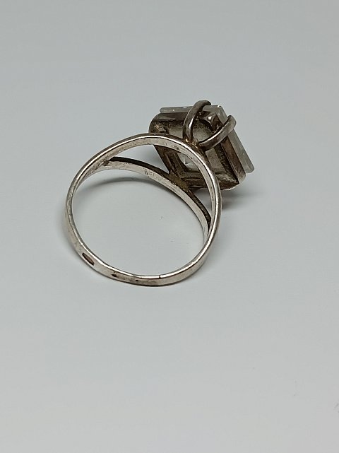 Серебряное кольцо с цирконием (33644991) 6