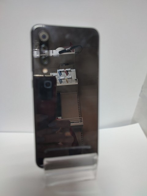 Xiaomi Mi 9 6/64GB Piano Black  1
