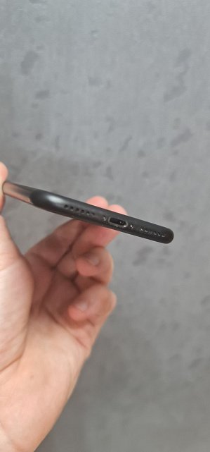 Apple iPhone 7 32Gb Black (MN8X2)  3