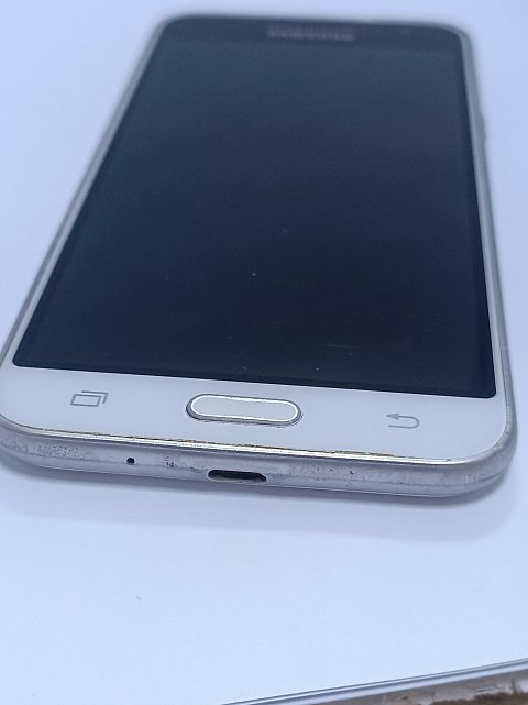 Samsung Galaxy J3 2016 White (SM-J320HZWD) 1/8Gb 2