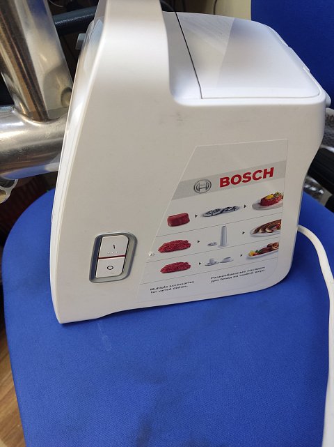 М'ясорубка Bosch MFW3520W 4