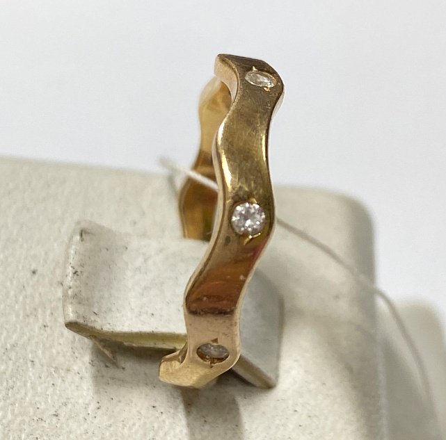 Обручальное кольцо из красного золота с цирконием (33905906) 1