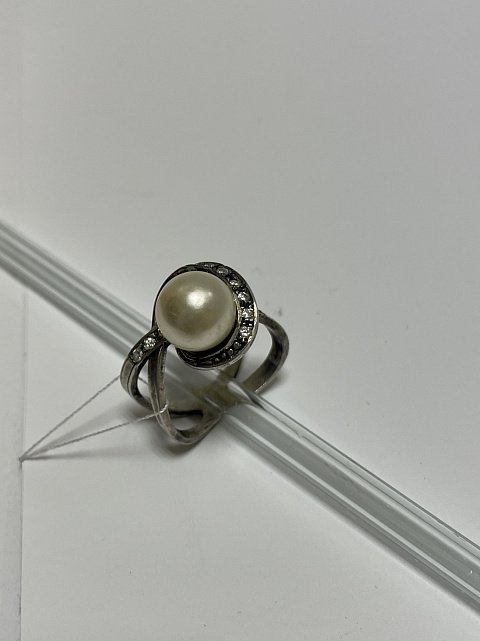 Серебряное кольцо с жемчугом и цирконием (33615300) 1