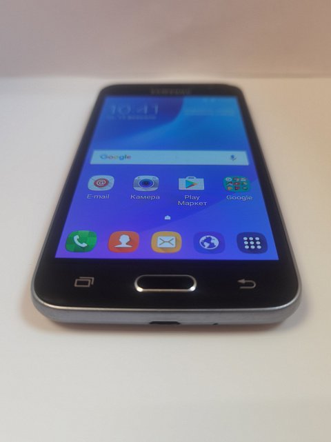 Samsung Galaxy J1 (SM-J120H) 1/8Gb 3