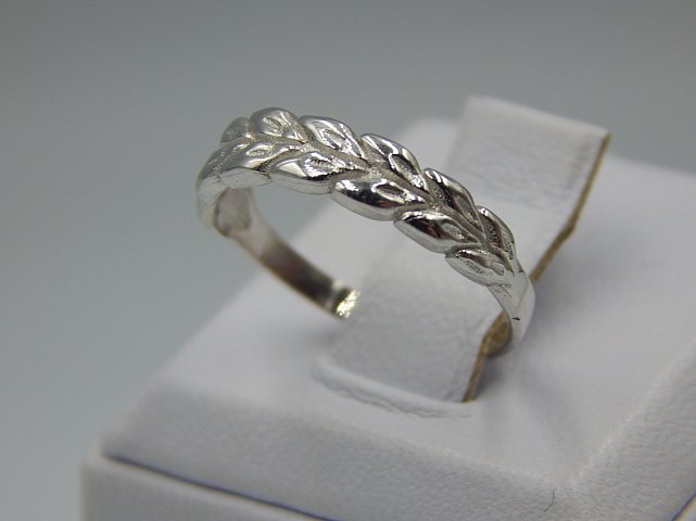 Серебряное кольцо (32561751) 1