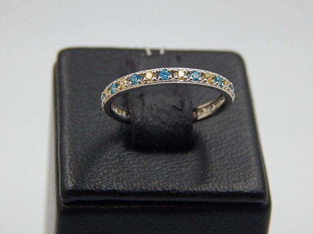 Серебряное кольцо с цирконием (30636637) 1