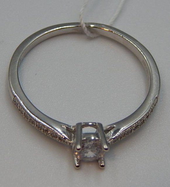 Серебряное кольцо с цирконием (30469502) 2