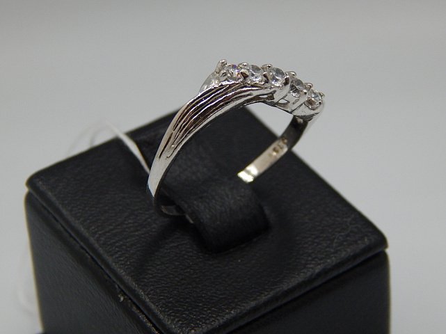 Серебряное кольцо с цирконием (30829414) 2