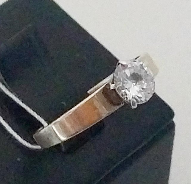 Серебряное кольцо с цирконием (33340161) 1