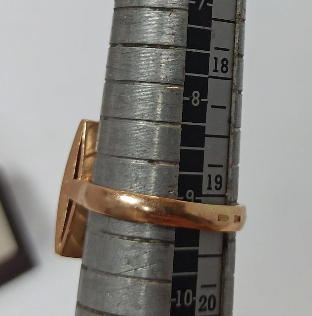 Кольцо из красного золота с ониксом (33625579) 3