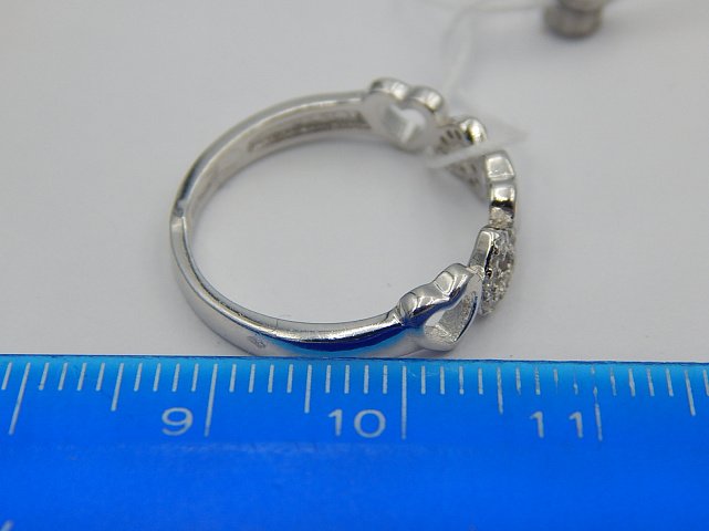Серебряное кольцо с цирконием (28350422) 2