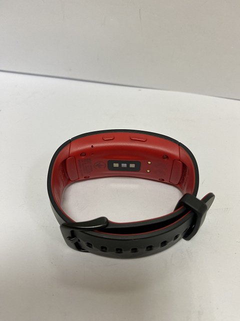 Фітнес-браслет Samsung Gear Fit2 Pro 1