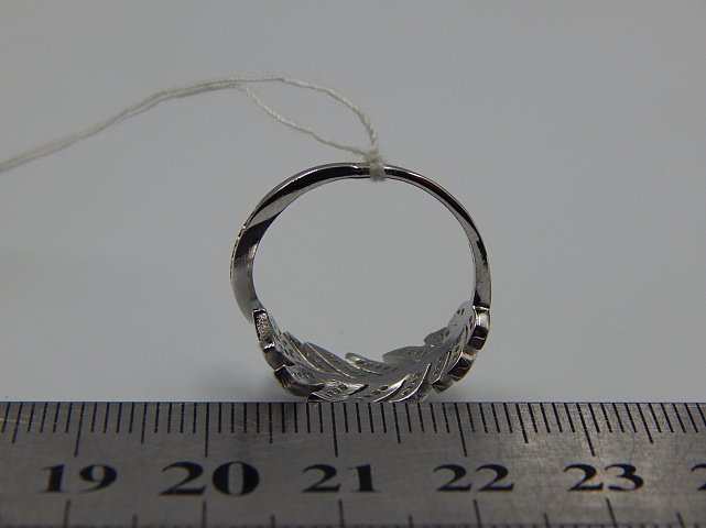 Серебряное кольцо с цирконием (33070739) 3