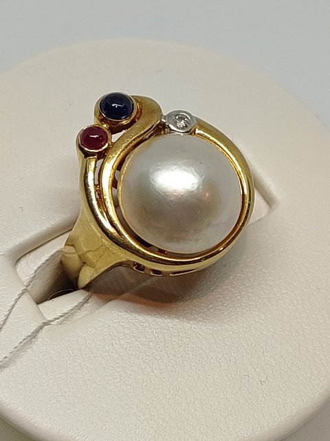 Кольцо из желтого золота с сапфиром, жемчугом и бриллиантом (-ми) (27417678)  9