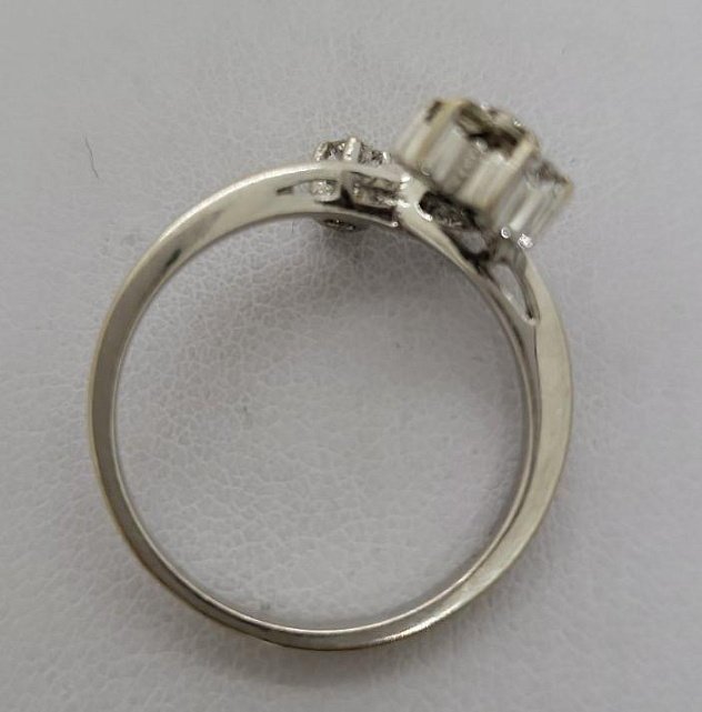 Кольцо из белого золота с бриллиантом (-ми) (33535785) 2
