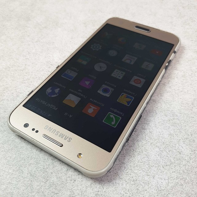 Samsung Galaxy J5 2015 (SM-J500H) 1.5/8Gb 9