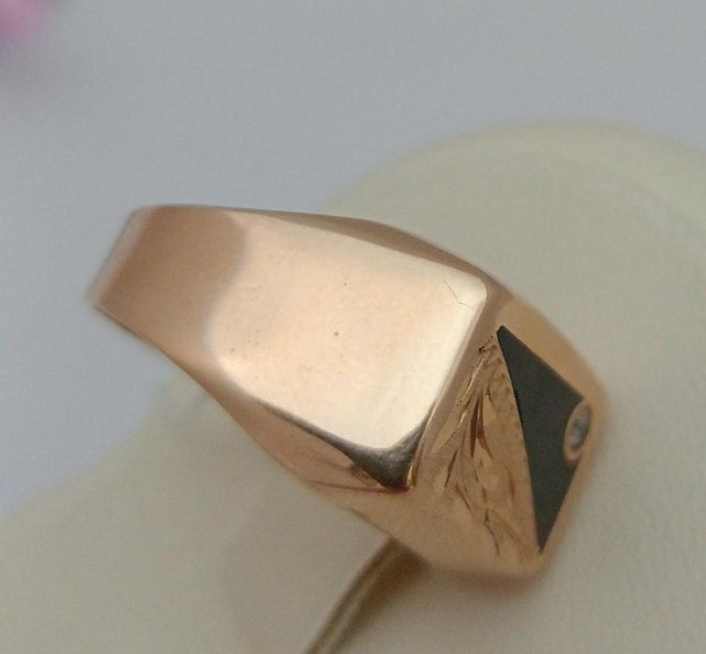 Перстень из красного золота с ониксом и цирконием (33108854) 2