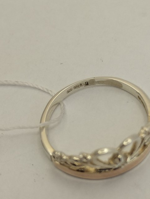 Серебряное кольцо с золотой вставкой и цирконием (33385538) 2
