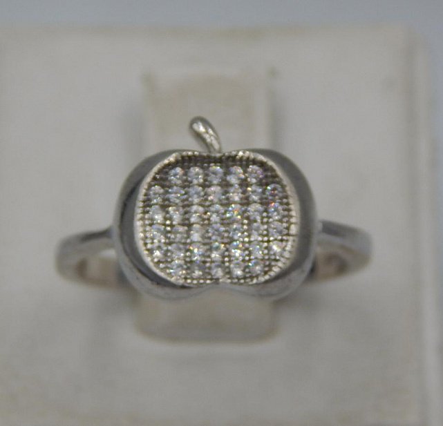 Серебряное кольцо с цирконием (24676150) 0