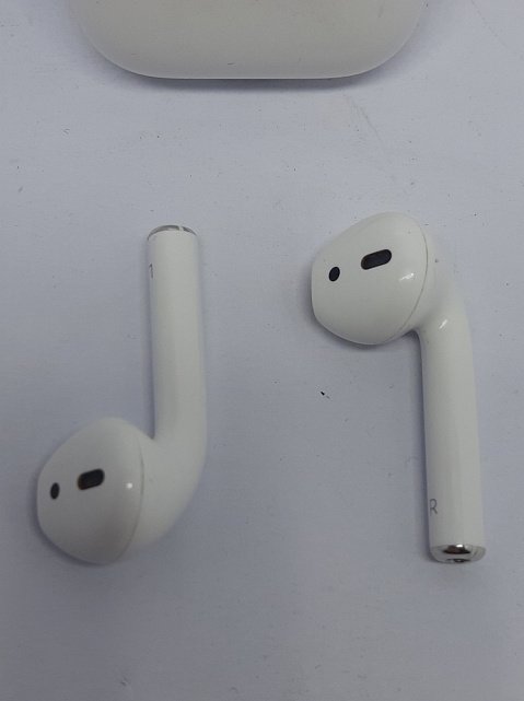 Навушники Apple AirPods 2 with Wireless Charging Case (MRXJ2) 2019 2