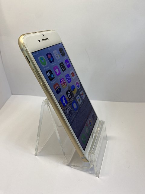 Apple iPhone 7 32Gb Gold 1